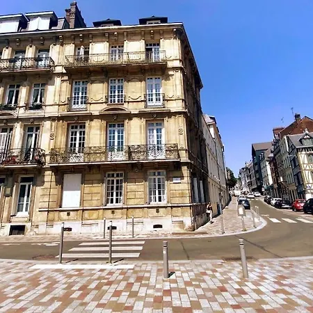 Le Nid Du Bouvreuil